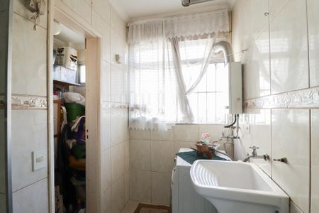Apartamento à venda com 65m², 2 quartos e 1 vaga Apartamento à venda com 65m², 2 quartos e 1 vagaCozinha e Área de Serviço