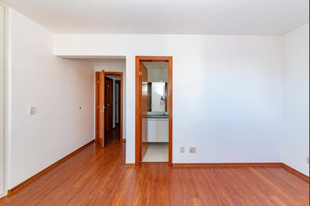 Apartamento para alugar com 110m², 3 quartos e 3 vagas Apartamento para alugar com 110m², 3 quartos e 3 vagasSuíte
