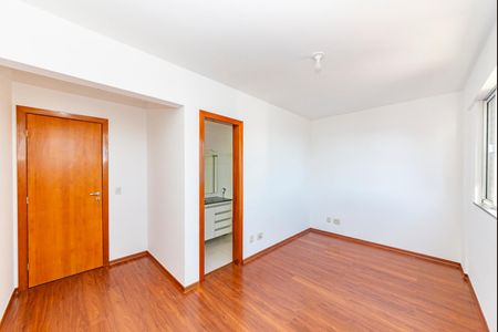 Apartamento para alugar com 110m², 3 quartos e 3 vagas Apartamento para alugar com 110m², 3 quartos e 3 vagasSuíte
