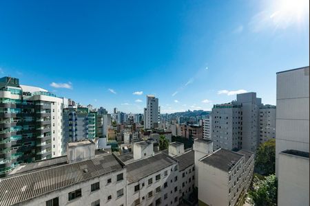Apartamento para alugar com 110m², 3 quartos e 3 vagas Apartamento para alugar com 110m², 3 quartos e 3 vagasSuíte - Vista