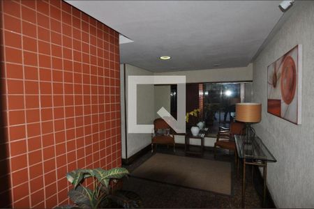 Apartamento para alugar com 158m², 3 quartos e 1 vagaHall social