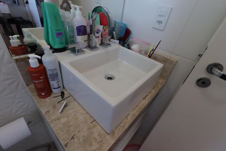 Apartamento à venda com 115m², 3 quartos e 2 vagasBanheiro da Suíte 1 - Pia