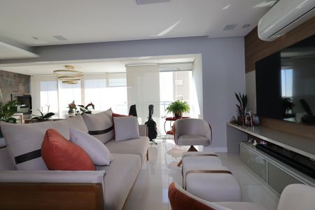 Apartamento à venda com 115m², 3 quartos e 2 vagasSala