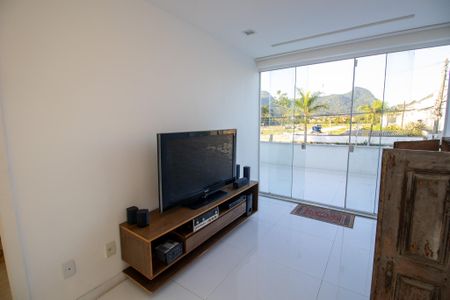 Casa de condomínio à venda com 350m², 3 quartos e 2 vagasSala
