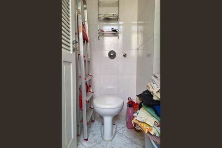 Apartamento para alugar com 83m², 2 quartos e 1 vaga Apartamento para alugar com 83m², 2 quartos e 1 vagaBanheiro de serviço