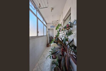Apartamento para alugar com 83m², 2 quartos e 1 vaga Apartamento para alugar com 83m², 2 quartos e 1 vagaÁrea de Serviço