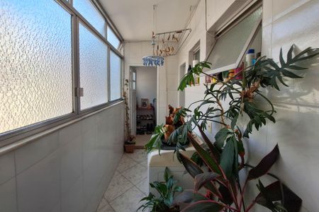 Apartamento para alugar com 83m², 2 quartos e 1 vaga Apartamento para alugar com 83m², 2 quartos e 1 vagaÁrea de Serviço