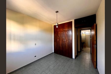 Apartamento à venda com 110m², 3 quartos e 1 vagaQuarto 2