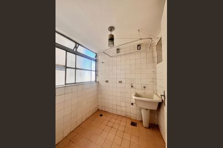 Apartamento à venda com 110m², 3 quartos e 1 vagaÁrea de Serviço