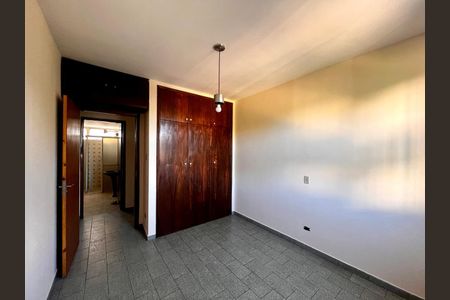 Apartamento à venda com 110m², 3 quartos e 1 vagaQuarto 2