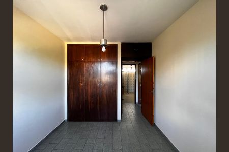 Apartamento à venda com 110m², 3 quartos e 1 vagaQuarto 2