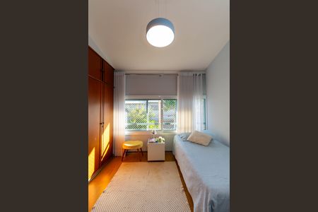 Casa para alugar com 250m², 4 quartos e 2 vagas Casa para alugar com 250m², 4 quartos e 2 vagasQuarto 2