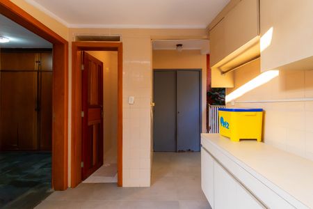 Casa para alugar com 250m², 4 quartos e 2 vagas Casa para alugar com 250m², 4 quartos e 2 vagasÁrea de Serviço