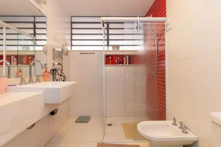 Casa para alugar com 250m², 4 quartos e 2 vagas Casa para alugar com 250m², 4 quartos e 2 vagasBanheiro da Suíte