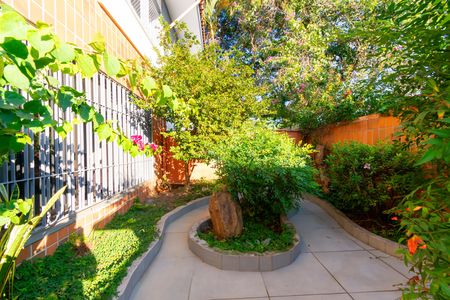 Casa para alugar com 250m², 4 quartos e 2 vagas Casa para alugar com 250m², 4 quartos e 2 vagasJardim