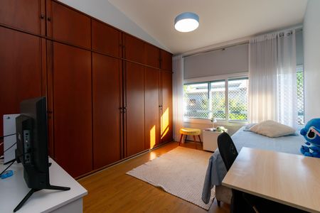 Casa para alugar com 250m², 4 quartos e 2 vagas Casa para alugar com 250m², 4 quartos e 2 vagasQuarto 2