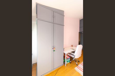 Casa para alugar com 250m², 4 quartos e 2 vagas Casa para alugar com 250m², 4 quartos e 2 vagasQuarto 1