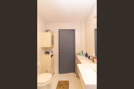 Casa para alugar com 250m², 4 quartos e 2 vagas Casa para alugar com 250m², 4 quartos e 2 vagasBanheiro da Suíte