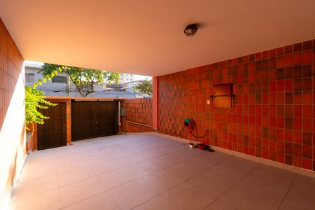 Casa para alugar com 250m², 4 quartos e 2 vagas Casa para alugar com 250m², 4 quartos e 2 vagasGaragem