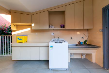 Casa para alugar com 250m², 4 quartos e 2 vagas Casa para alugar com 250m², 4 quartos e 2 vagasÁrea de Serviço