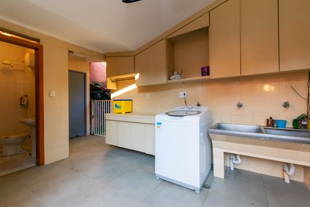 Casa para alugar com 250m², 4 quartos e 2 vagas Casa para alugar com 250m², 4 quartos e 2 vagasÁrea de Serviço