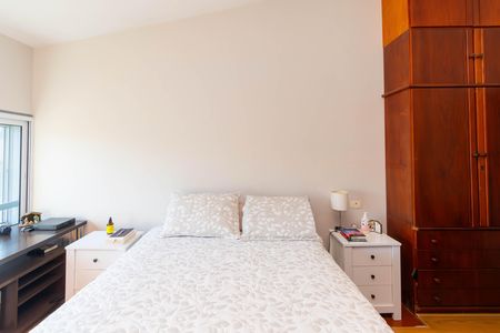 Casa para alugar com 250m², 4 quartos e 2 vagas Casa para alugar com 250m², 4 quartos e 2 vagasSuíte