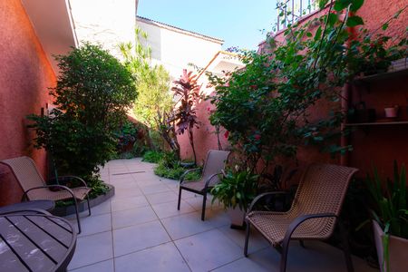 Casa para alugar com 250m², 4 quartos e 2 vagas Casa para alugar com 250m², 4 quartos e 2 vagasÁrea gourmet