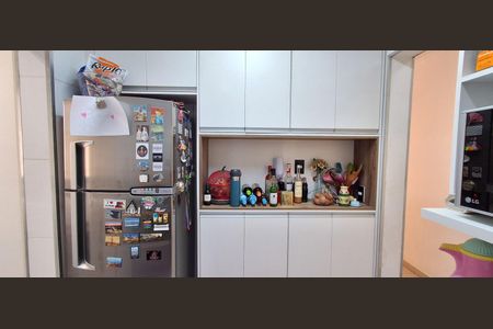 Apartamento à venda com 69m², 2 quartos e 2 vagas Apartamento à venda com 69m², 2 quartos e 2 vagasCozinha