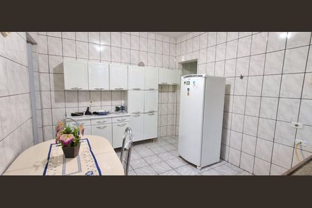 Casa à venda com 234m², 3 quartos e 2 vagasCozinha