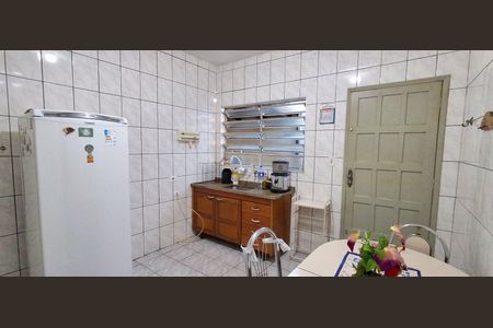 Casa à venda com 234m², 3 quartos e 2 vagasCozinha