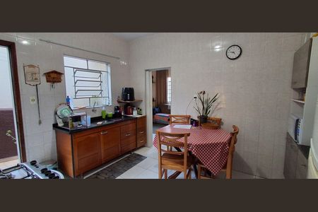 Casa à venda com 234m², 3 quartos e 2 vagasEdícula