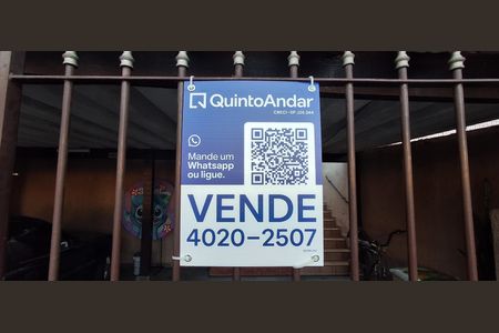 Casa à venda com 234m², 3 quartos e 2 vagasFachada