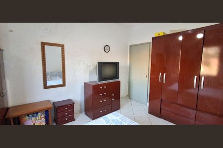 Casa à venda com 234m², 3 quartos e 2 vagasQuarto 1