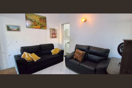 Casa à venda com 234m², 3 quartos e 2 vagasSala