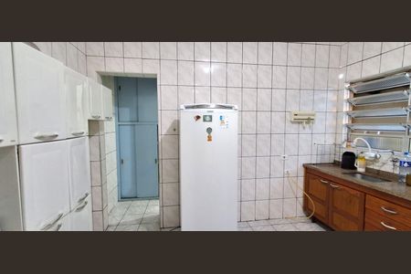 Casa à venda com 234m², 3 quartos e 2 vagasCozinha