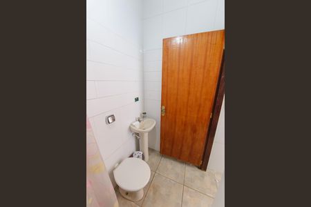 Casa para alugar com 278m², 3 quartos e 4 vagasBanheiro de serviço