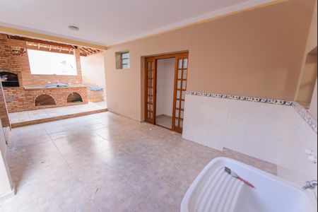 Casa para alugar com 278m², 3 quartos e 4 vagasÁrea de Serviço