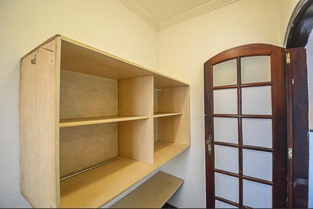 Casa à venda com 300m², 7 quartos e 1 vaga Casa à venda com 300m², 7 quartos e 1 vagaSala/Cozinha/Quarto