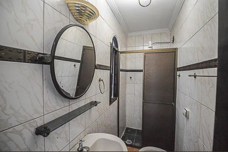 Casa à venda com 300m², 7 quartos e 1 vaga Casa à venda com 300m², 7 quartos e 1 vagaBanheiro 2