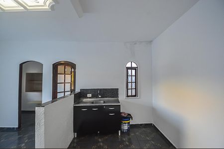 Casa à venda com 300m², 7 quartos e 1 vaga Casa à venda com 300m², 7 quartos e 1 vagaSala/Cozinha/Quarto
