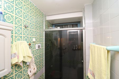 Apartamento à venda com 64m², 2 quartos e 1 vagaBanheiro Social