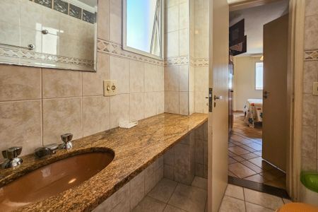 Apartamento para alugar com 138m², 3 quartos e 1 vagaBanheiro da Suíte