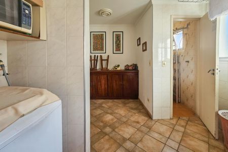 Apartamento para alugar com 138m², 3 quartos e 1 vagaÁrea de serviço