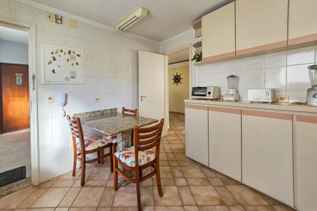 Apartamento para alugar com 138m², 3 quartos e 1 vagaCozinha