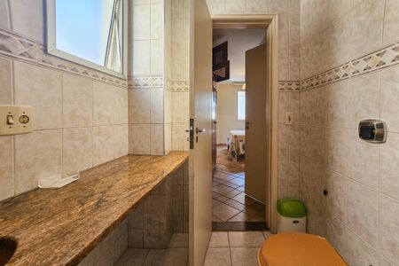 Apartamento para alugar com 138m², 3 quartos e 1 vagaBanheiro da Suíte