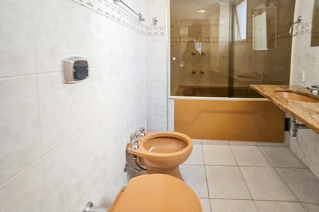 Apartamento para alugar com 138m², 3 quartos e 1 vagaBanheiro da Suíte