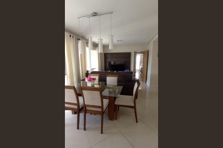 Apartamento à venda com 108m², 3 quartos e 3 vagas Apartamento à venda com 108m², 3 quartos e 3 vagasSala