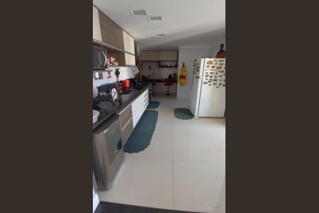 Apartamento à venda com 108m², 3 quartos e 3 vagas Apartamento à venda com 108m², 3 quartos e 3 vagasCozinha