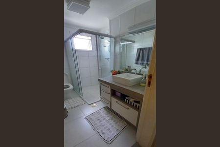 Apartamento à venda com 108m², 3 quartos e 3 vagas Apartamento à venda com 108m², 3 quartos e 3 vagasBanheiro
