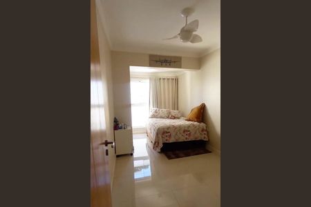 Apartamento à venda com 108m², 3 quartos e 3 vagas Apartamento à venda com 108m², 3 quartos e 3 vagasQuarto